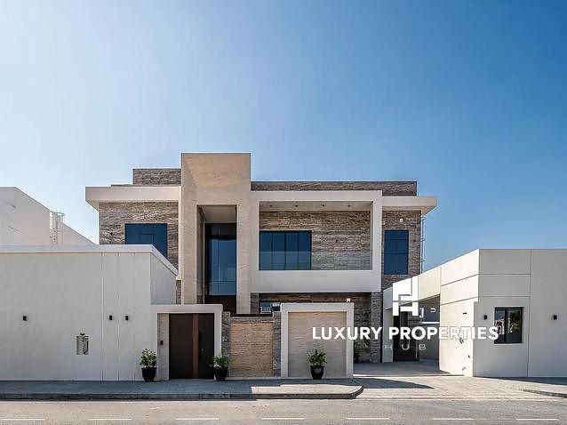 6 bedroom Villa for rent in al barsha south 1 at 1,500,000 AED per year