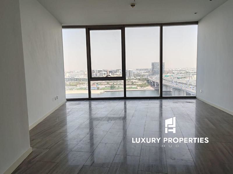 Studio Apartment for rent in d1 tower at 75,000 AED per year
