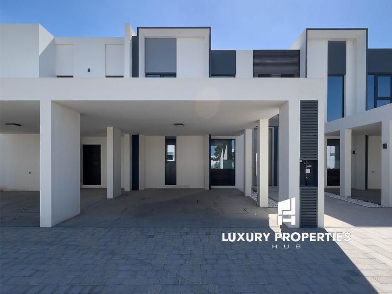 3 bedroom Villa for rent in Eden at 140,000 AED per year