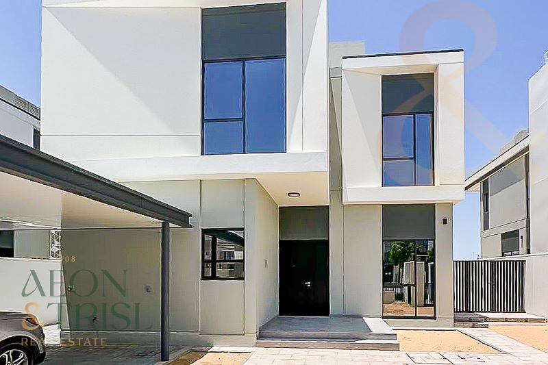 4 bedroom Villa for rent in murooj al furjan at 365,000 AED per year