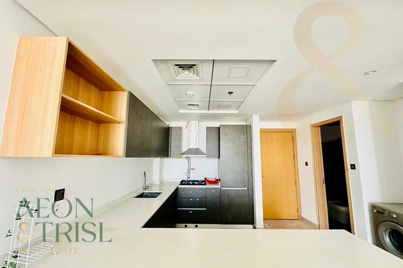 1 bedroom Apartment for rent in pantheon elysee at 75,000 AED per year