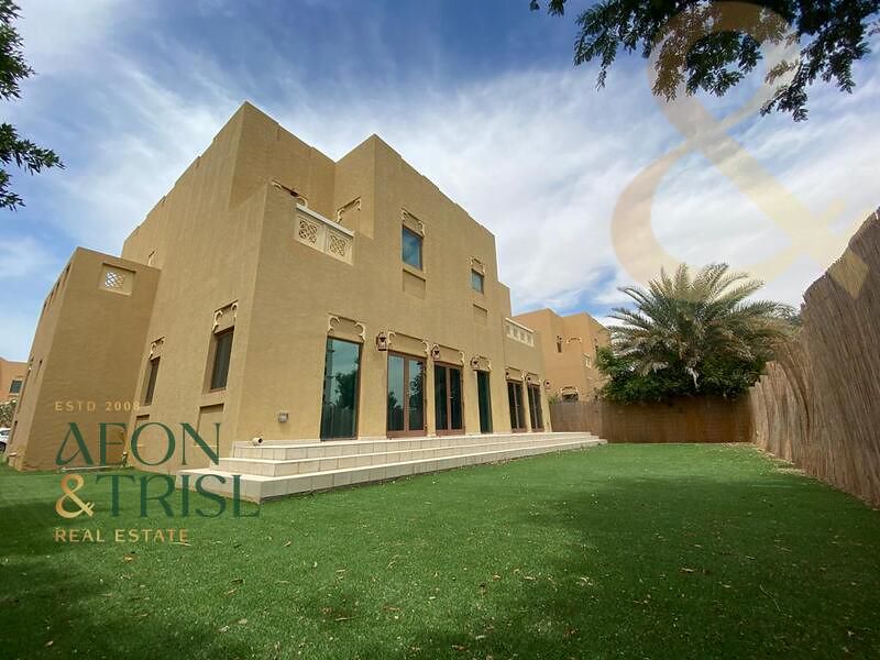 5 bedroom Villa for rent in al furjan at 360,000 AED per year