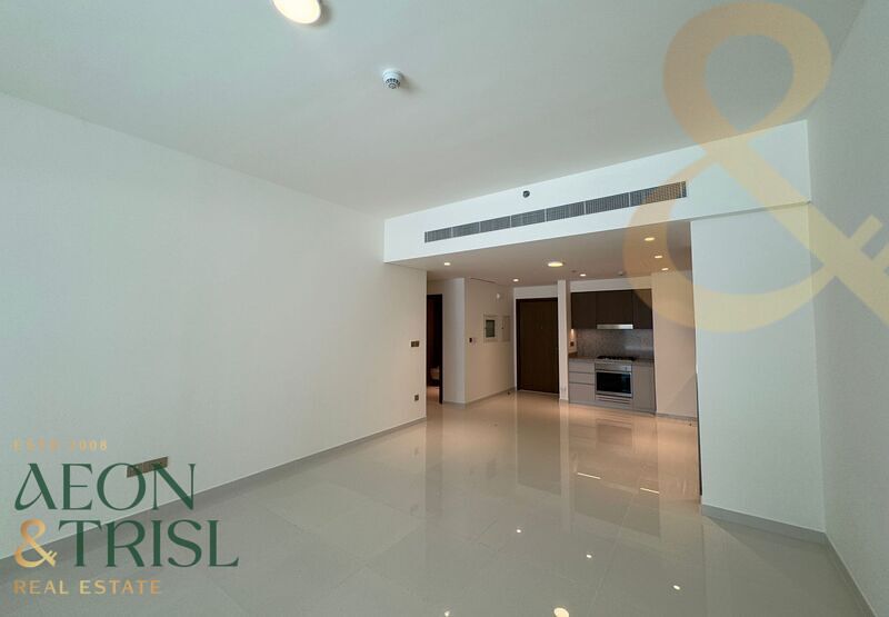 2 bedroom Apartment for rent in grand bleu tower 1 by elie saab at 315,000 AED per year