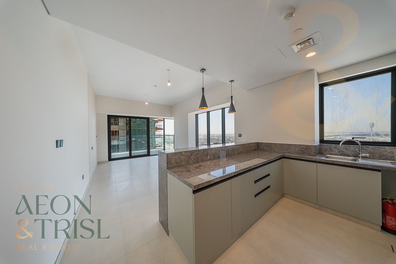 2 bedroom Apartment for rent in golf gate at 120,000 AED per year