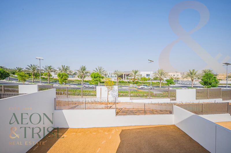 4 bedroom Villa for rent in tilal al furjan at 330,000 AED per year