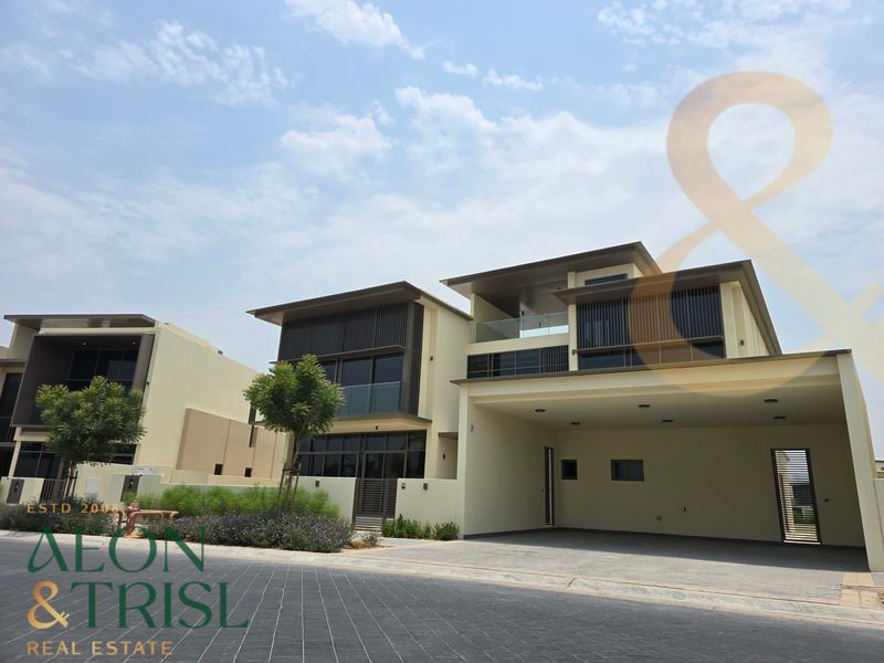 6 bedroom Villa for rent in golf place ii at 1,749,999 AED per year