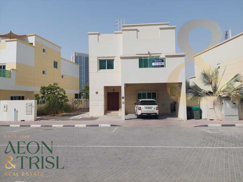 4 bedroom Villa for rent in circle villas at 264,999 AED per year