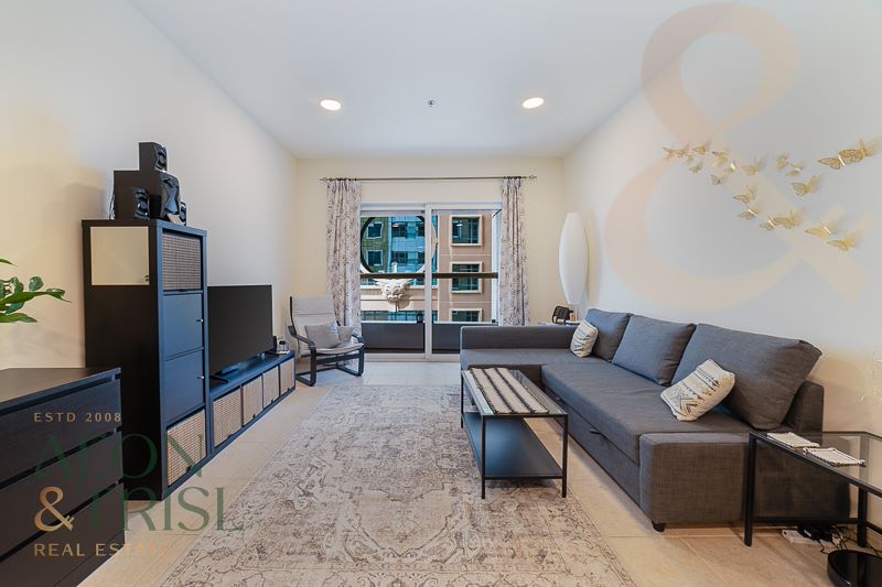 1 bedroom Apartment for rent in elite residence at 100,000 AED per year