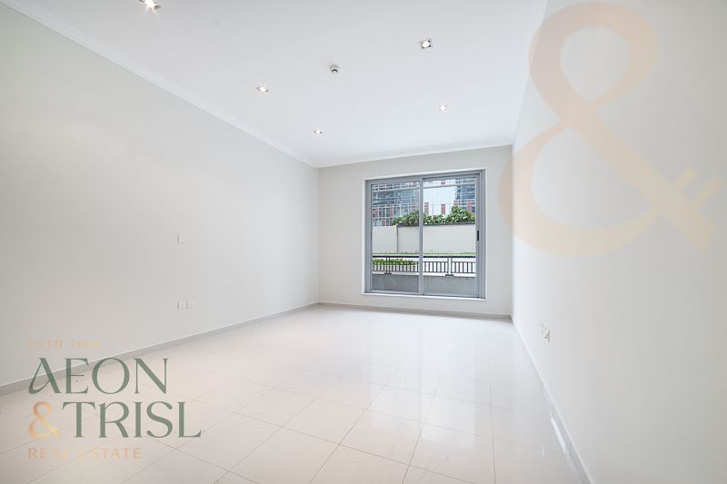 2 bedroom Apartment for rent in bay central west at 134,999 AED per year