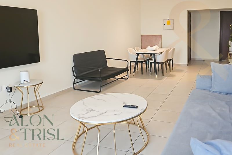 2 bedroom Apartment for rent in burj al nujoom at 180,000 AED per year