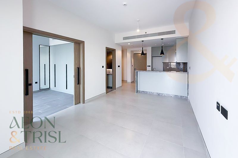 1 bedroom Apartment for rent in golf gate at 80,000 AED per year