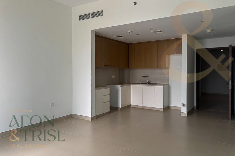 1 bedroom Apartment for rent in 5242 tower 1 at 150,000 AED per year