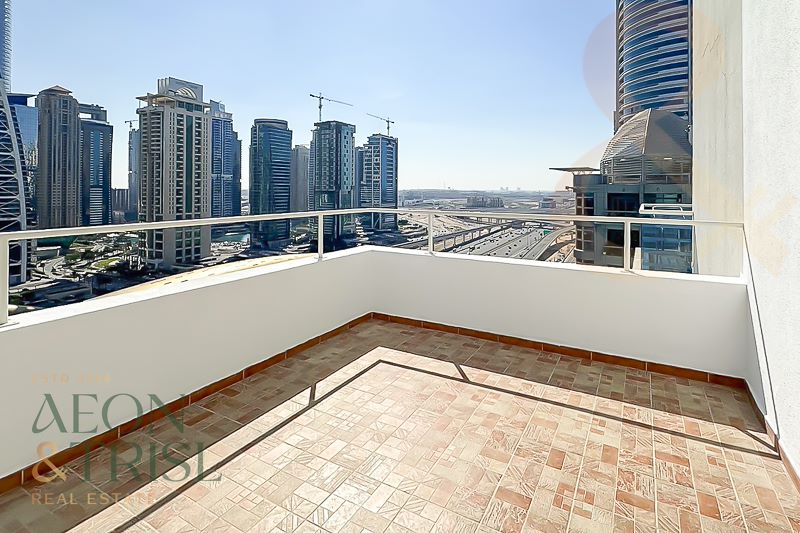 2 bedroom Apartment for rent in the cascades at 140,000 AED per year