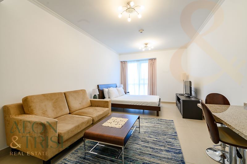 1 bedroom Apartment for rent in goldcrest executive at 62,000 AED per year
