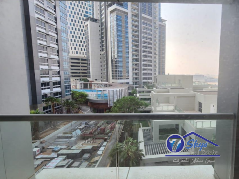1 bedroom Apartment for rent in executive tower j at 110,000 AED per year