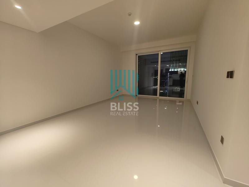 1 bedroom Apartment for rent in grand bleu tower 1 at 210,000 AED per year