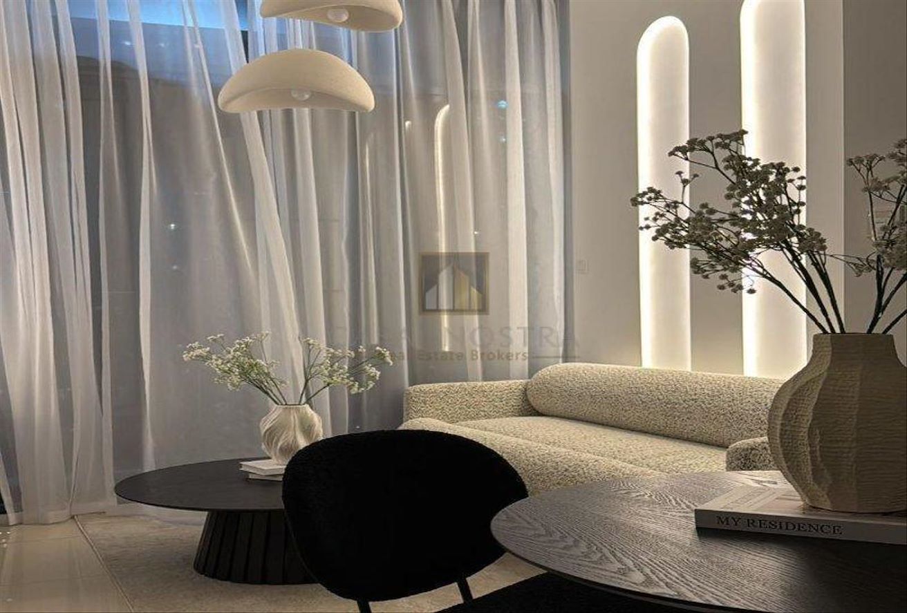1 bedroom Apartment for rent in zada tower at 93,000 AED per year