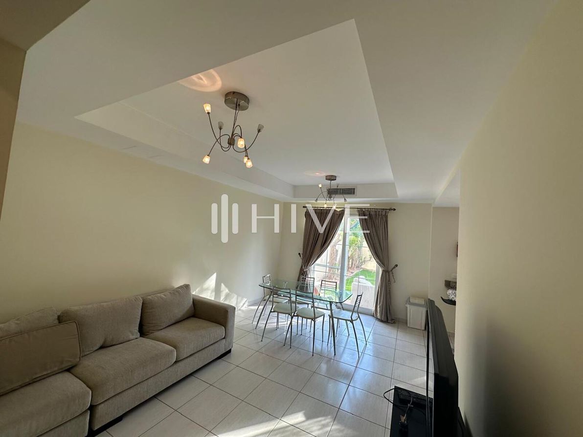 2 bedroom Villa for rent in springs 2 at 200,000 AED per year