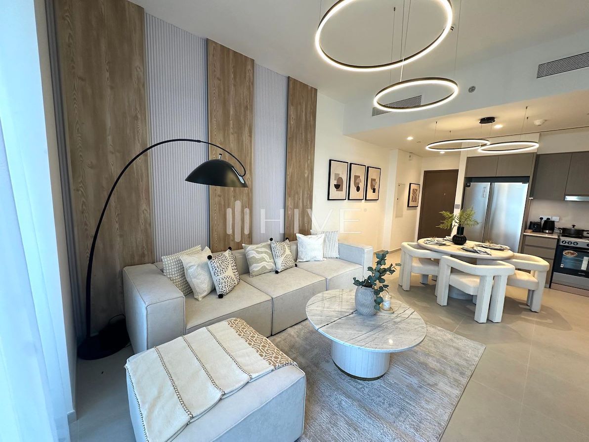 2 bedroom Apartment for rent in Grande at 290,000 AED per year