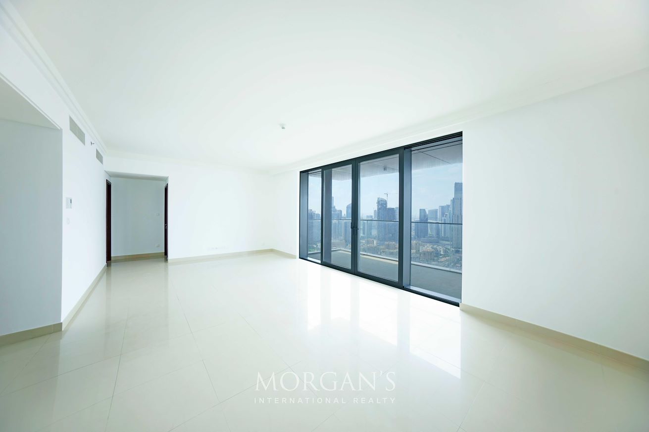3 bedroom Apartment for rent in boulevard point at 340,000 AED per year