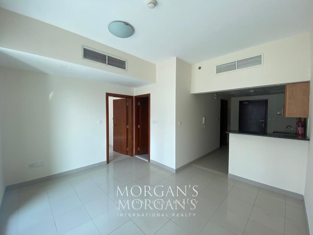 1 bedroom Apartment for rent in cricket tower at 57,000 AED per year