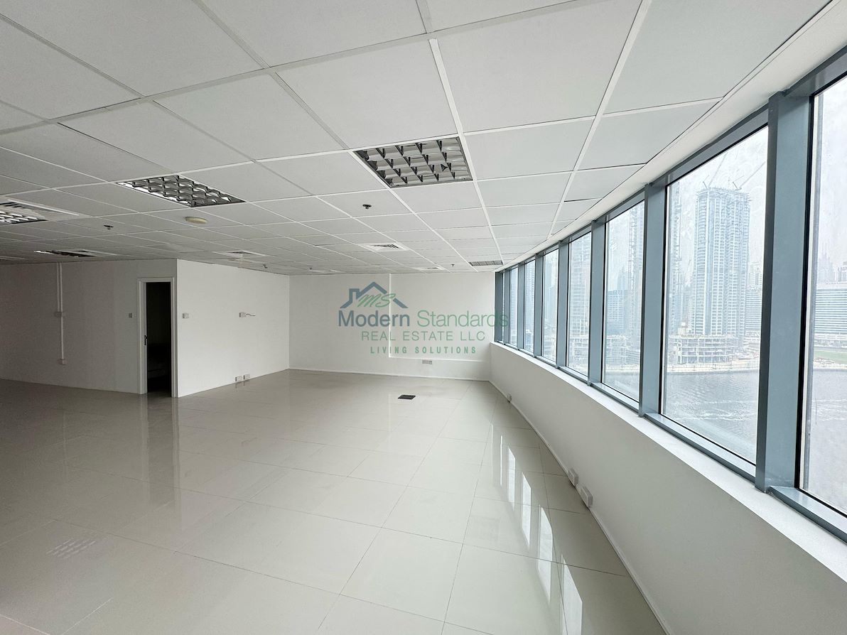 Office for rent in xl tower at 152,490 AED per year