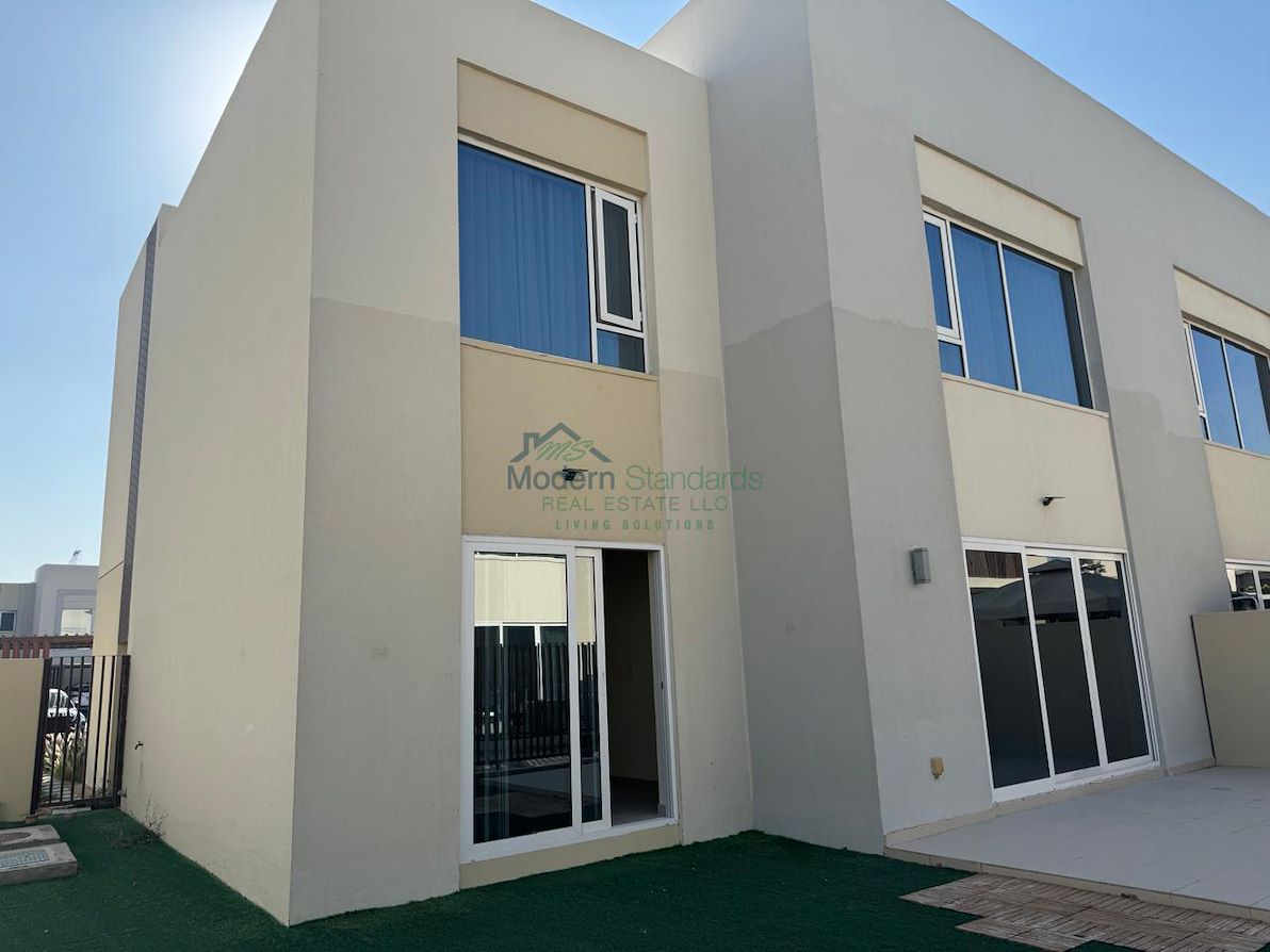 3 bedroom Villa for rent in urbana iii at 110,000 AED per year