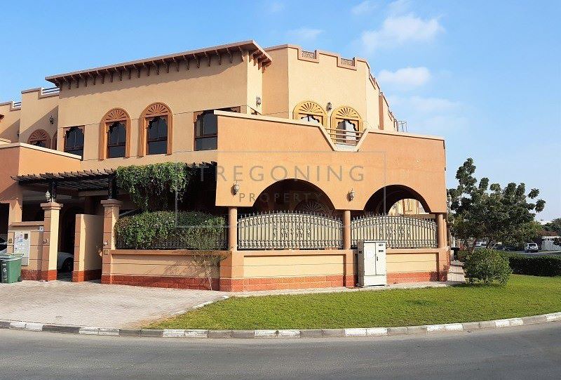 3 bedroom Villa for rent in al safa 2 at 260,000 AED per year